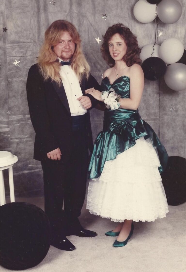 Funny Prom Pictures | Awkward and Bad Prom Photos